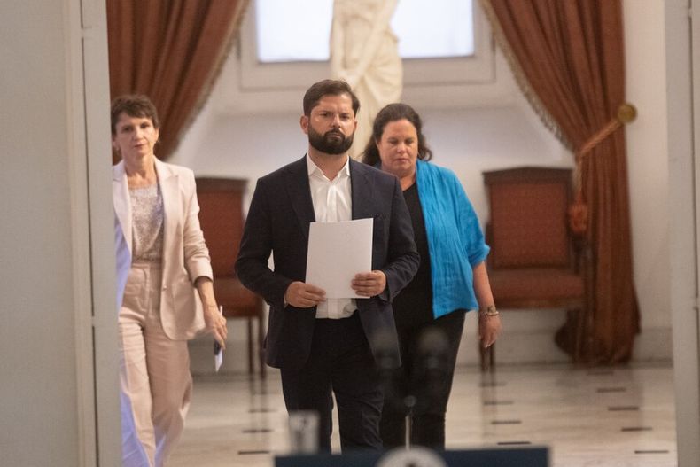 Presidente Boric tras Cosena.jpeg