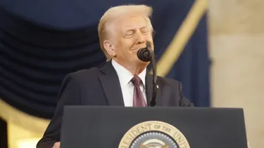 Plataforma de DDHH critica avance de la ultraderecha: Trump busca ser el gran amo del mundo