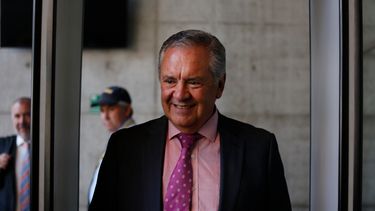 Pedro Sabat no irá a la cárcel por negociación incompatible y pagará multa de $675 mil