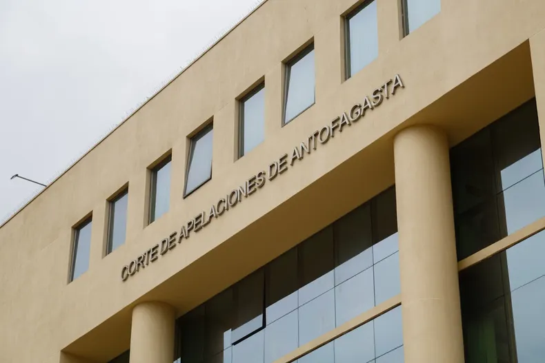 mujer con 80 de invalidez no pudo cobrar pension durante 5 meses por error del municipio corte ordena regularizar documentos.webp