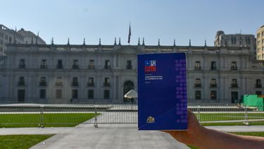 Expertos en ética preocupados por montos de sueldos para asesores de proceso constituyente