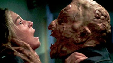 Nadie duerme en el bosque 2: La película de terror que causa somnolencia