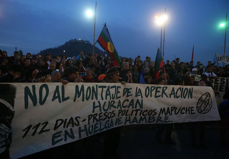 marcha mapuche 1.jpg