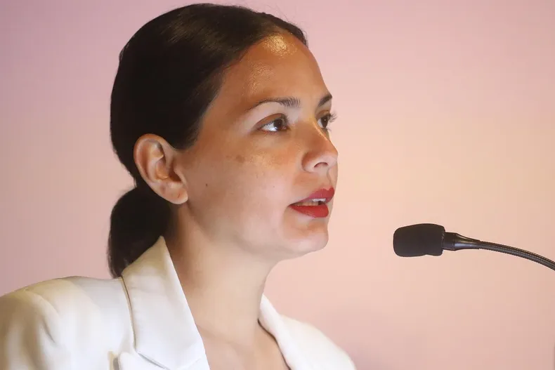 13764 ministra carolina arredondo.webp