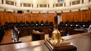 A días de elección: Despachan a ley proyecto de paridad de género en Consejo Constitucional