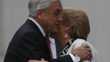 Golpe a Bachelet y Piñera: Propuestas en Comisión Experta les impediría reelección