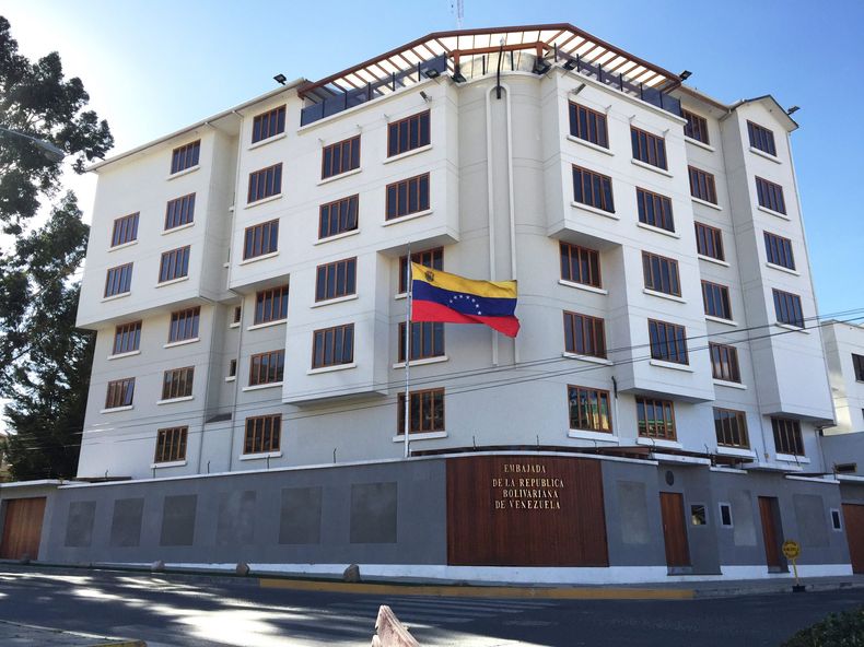 Embajada_de_Venezuela_en_La_Paz scaled.jpg