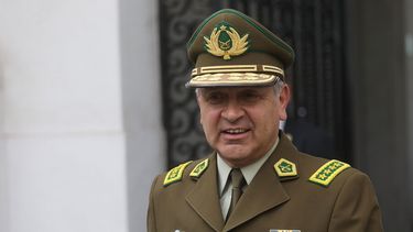 Por convicción personal: General director de Carabineros, Ricardo Yáñez, presenta su renuncia
