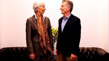 Volver a 2001: Argentina regresa al Fondo Monetario Internacional para contener su crisis económica