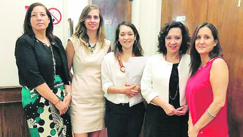 Mujeres del Colegio de Abogados arrasan en votación para lograr mayor paridad de género en la directiva del gremio