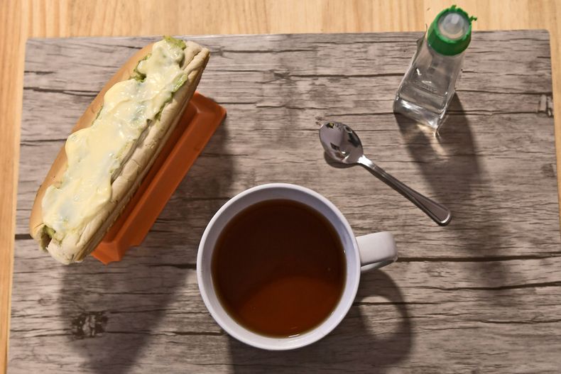 6148 desayuno.jpg