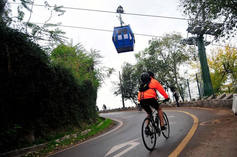 Parque metropolitano ciclista teleferico.jpg