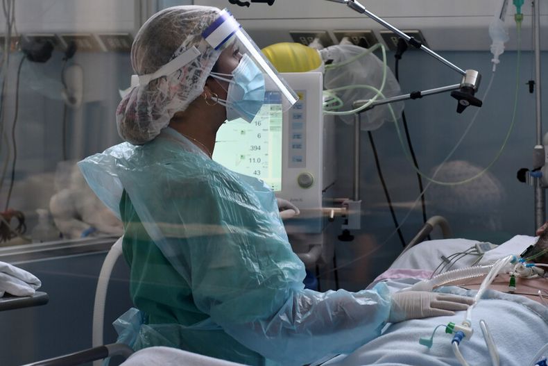 A_UNO_1264641 1.jpg