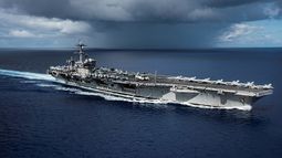 Analista militar da a conocer que los portaaviones de EE.UU. no son imbatibles y pueden ser destruidos por China y Rusia