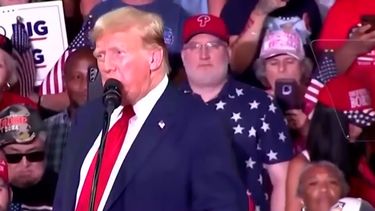 La absurda idea de Trump tachada de racista: Liga de lucha estilo UFC con inmigrantes violentos