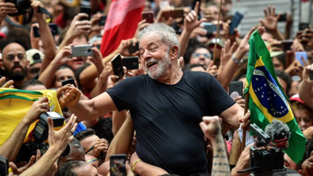 Lula da Silva se impone por estrecho margen a Bolsonaro y es nuevo presidente de Brasil
