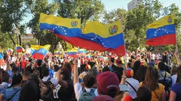 Maduro dispone de avión para repatriar a venezolanos en Chile: Vuelo se concretaría la próxima semana