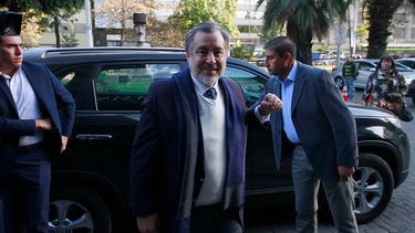 La molestia del hijastro de Guillier tras publicación de patrimonio: No saben leer y no saben contar