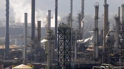 Denuncian que evento previo a COP28 promueve falsas soluciones a medida de petroleras