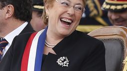 Cadem: Presidenta Bachelet se consolida y alcanza la aprobación más alta desde marzo del 2015