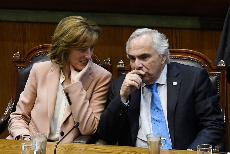 4873 marcela cubillos y andres chadwick.jpg