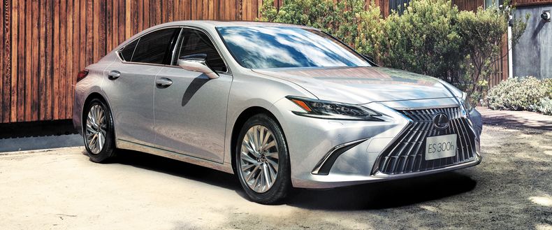 Lexus ES300h.jpg