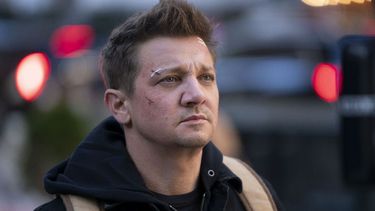 Actualizan estado de salud de Jeremy Renner con preocupante parte médico