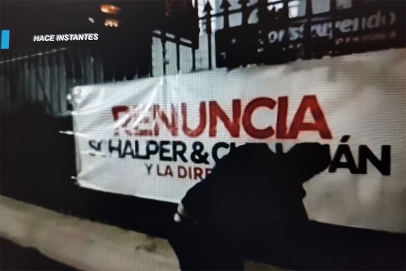 Renuncia Schalper y Chahuan.jpg