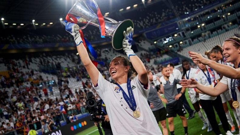 christiane endler.jpg