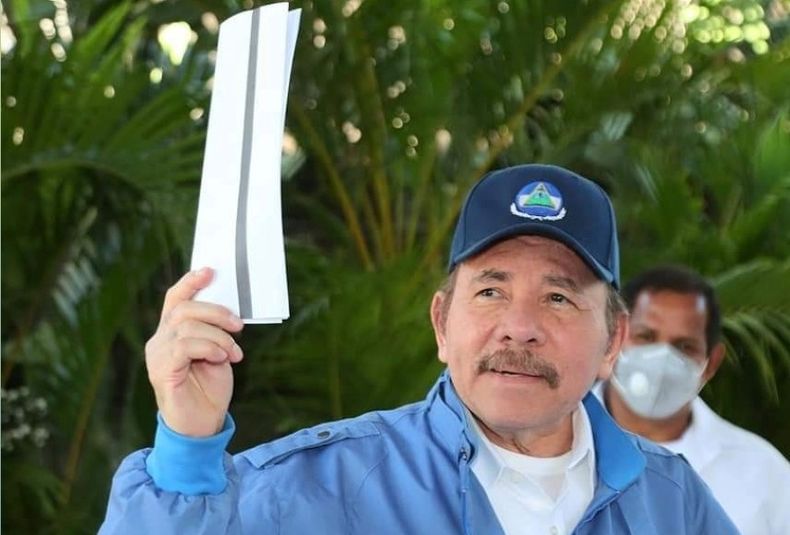 Daniel Ortega nota.jpg