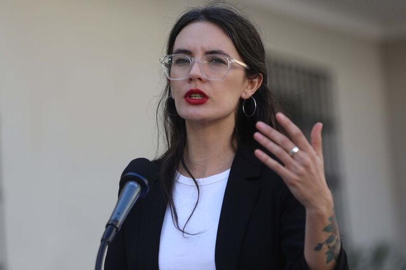 Camila Vallejo Agencia Uno.jpeg