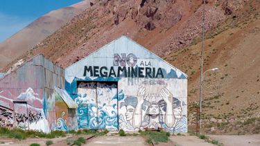 El Desconcierto | environmental governance mining water Mendoza Latin America 1440x720 1.jpg