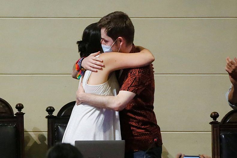 Maria Elisa Quinteros y Gaspara Dominguez.jpg