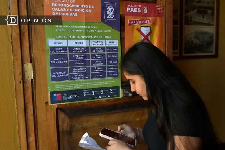 28920 foto de una estudiante que va a dar la paes.webp