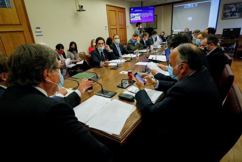 A_UNO_1182471 e1589313644836 1.jpg