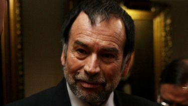 REDES| Barren con Nelson Ávila tras ignorante comparación entre el acoso sexual y el apareamiento de los pavos reales
