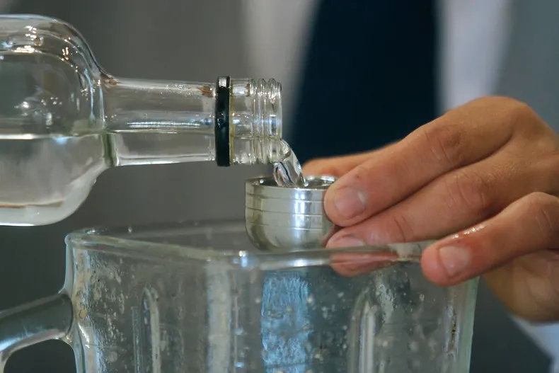 19010 a uno 781494.webp