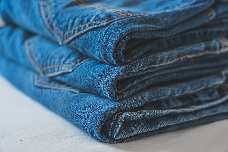 aprende a comprar jeans como una profesional 77088.jpeg