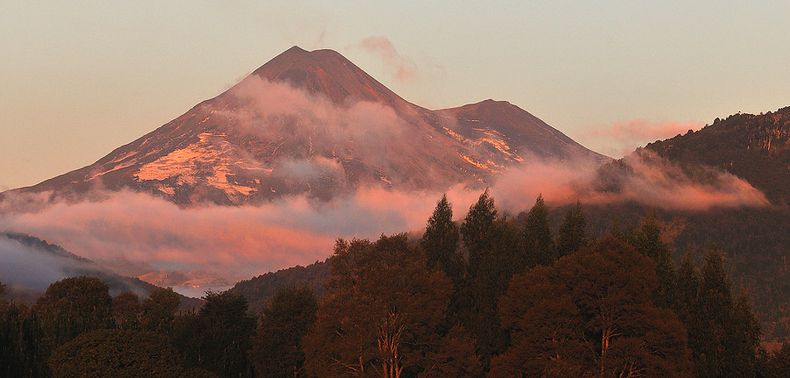 volcan llaima no tiembla tras el 27f cientificos dicen que bloqueo vias de escape del magma.jpg