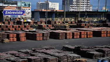 Analista Gilberto Aranda: La guerra comercial es una catástrofe para el modelo chileno basado en exportaciones