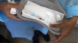 COVID-19: Dan la autorización definitiva para el uso de la vacuna de Pfizer en EEUU