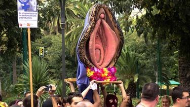 Coño insumiso: Abren juicio contra mujeres que realizaron procesión con una vagina por herir ritos religiosos