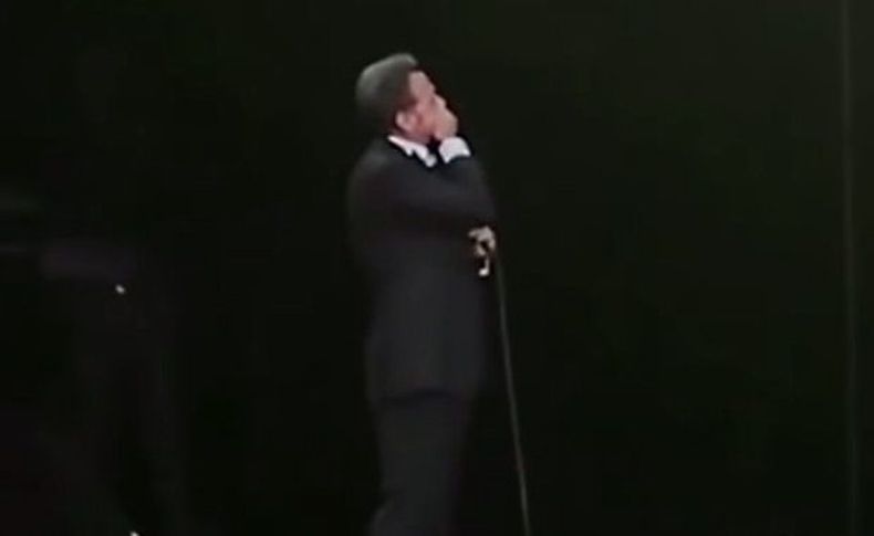 Luis Miguel llorando en San Antonio 620x381 2.jpg