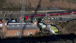 España sufre por nueva tragedia ferroviaria: Choque de máquinas de alta velocidad causa 39 muertos y 73 heridos