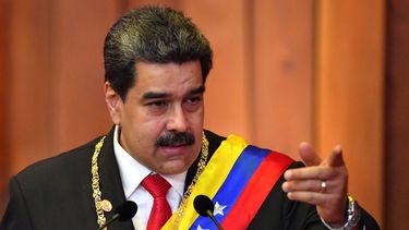 Maduro aísla a 2.5 millones de venezolanos al cerrar vuelos de Perú, Panamá, Chile y Rep. Dominicana
