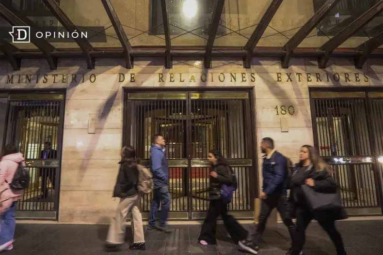 9146 frontis de la cancilleria.webp