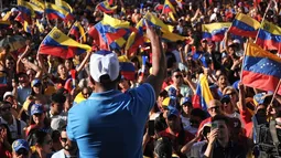 Bajo lema “Gloria al bravo pueblo” venezolanos en Chile apoyaron a Edmundo González a la espera de otros 6 años de Maduro