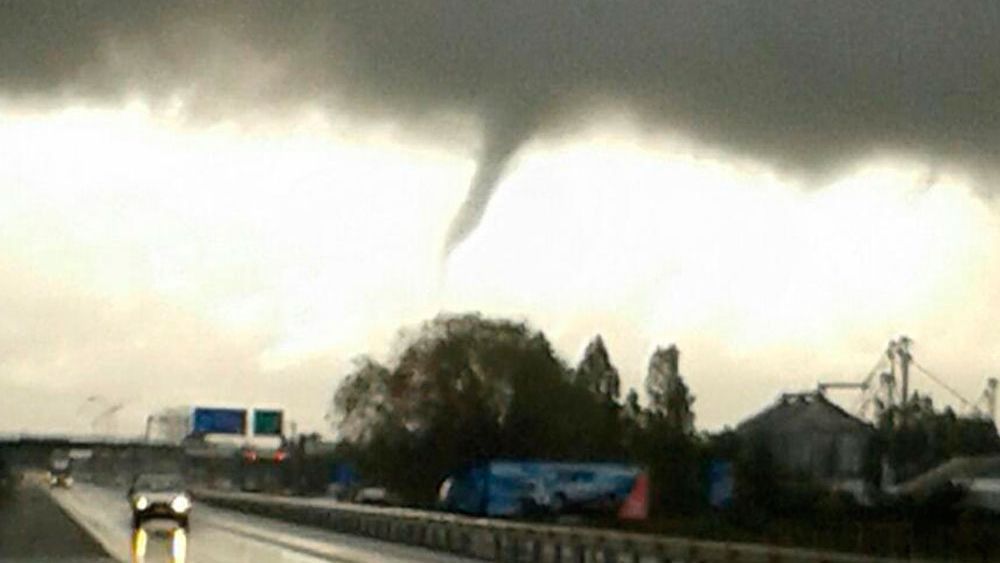 Tornados amenazan al Ñuble y Biobío: Preocupación por alerta de MeteoChile para este jueves