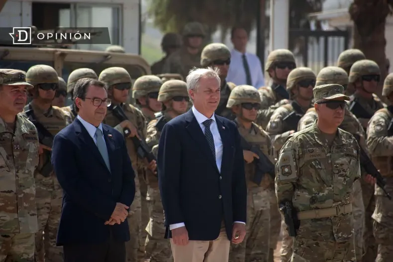 31311 kast con soldados del ejercito.webp