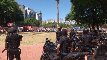 Habla reportero de Página/12 herido por represión en Argentina: El policía me miró, vio que era fotógrafo y me disparó